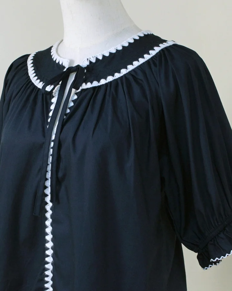 Contrast-Stitch Trim Urban Puff Sleeve Lace-Up Blouse