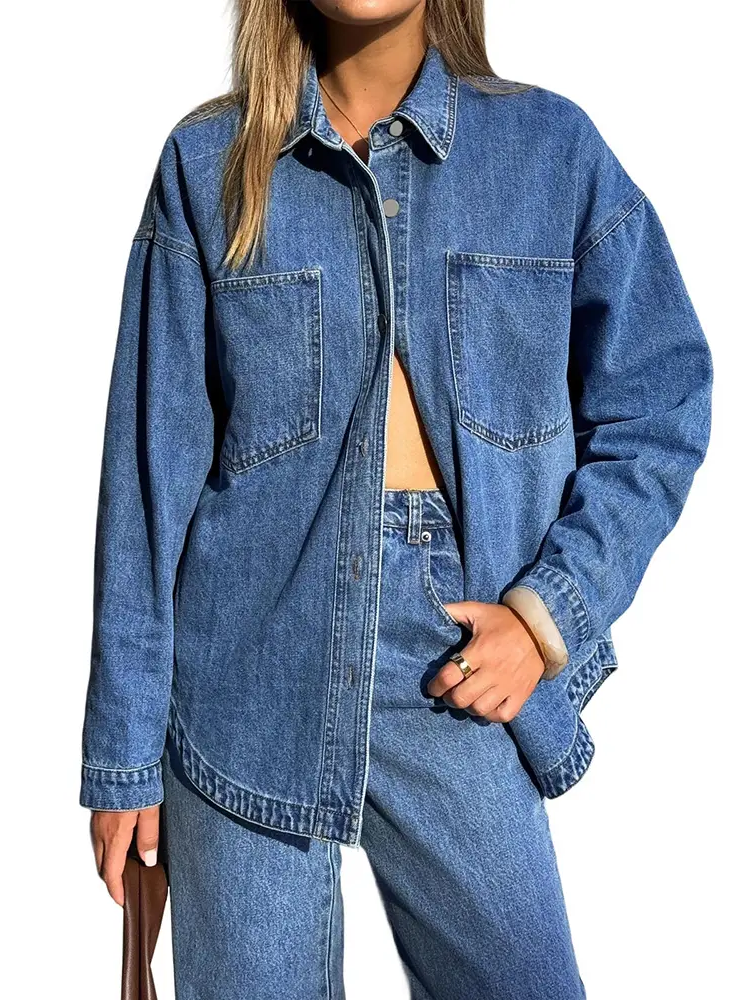 Women’s Relaxed Denim Shirt Jacket With Pockets & Curved Hem