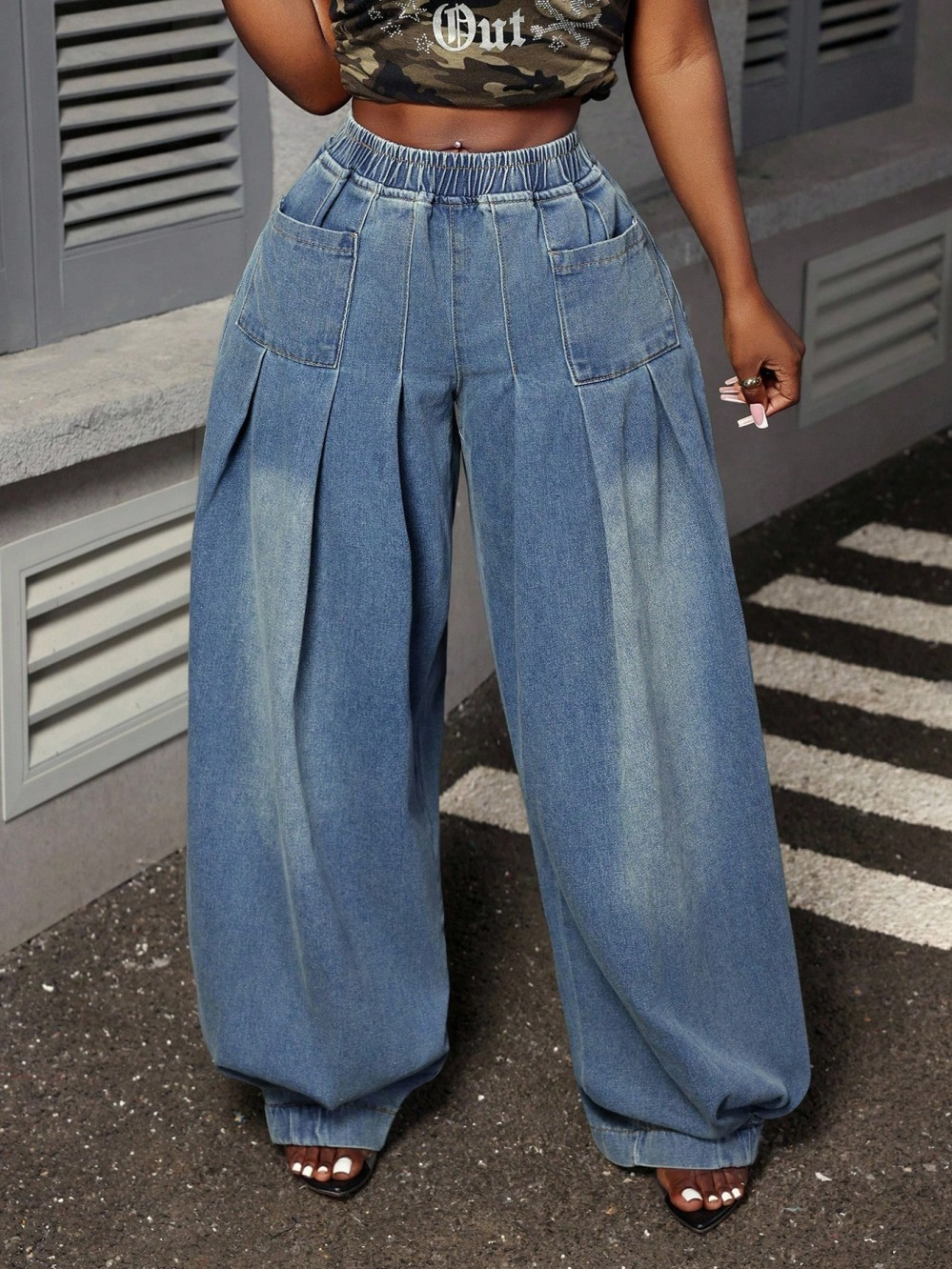Wide Leg Pleated Denim Jeans