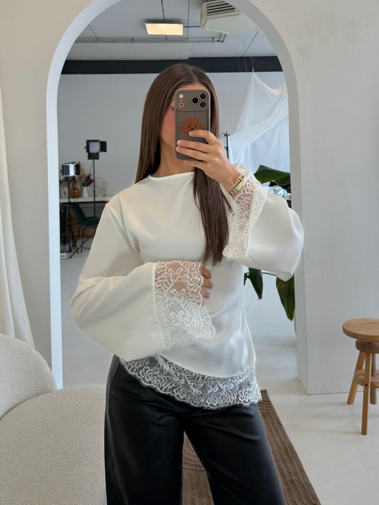2026 New Round Neck Solid Color Long Sleeve Irregular Lace Hem Fitted Waist Top