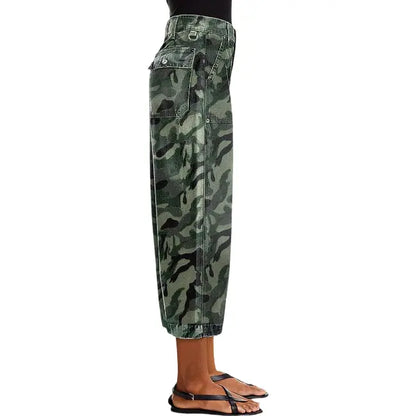 Women's stretch camouflage print mid-rise straight leg capri pants (no belt)