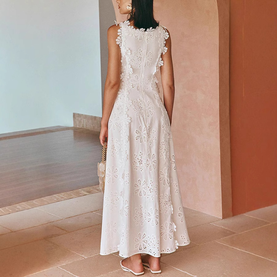 HOT SALE-Women's Lace Embroidery Sleeveless Maxi Dress