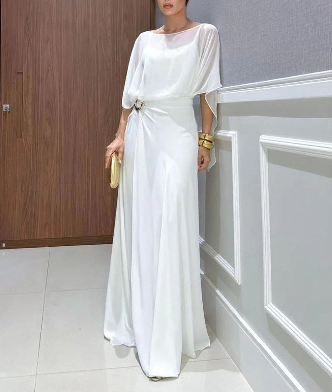 Simple and stylish three-piece set with slits