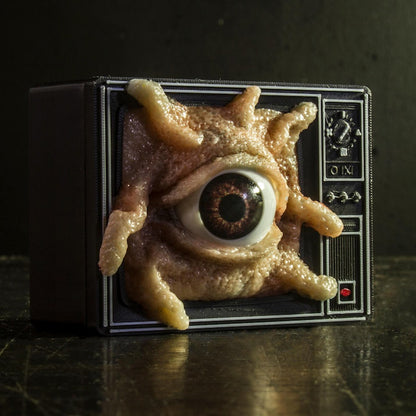 👁️Realistic and terrifying eyeball decorations📺Full Vision TV Big Eye TV Ornament