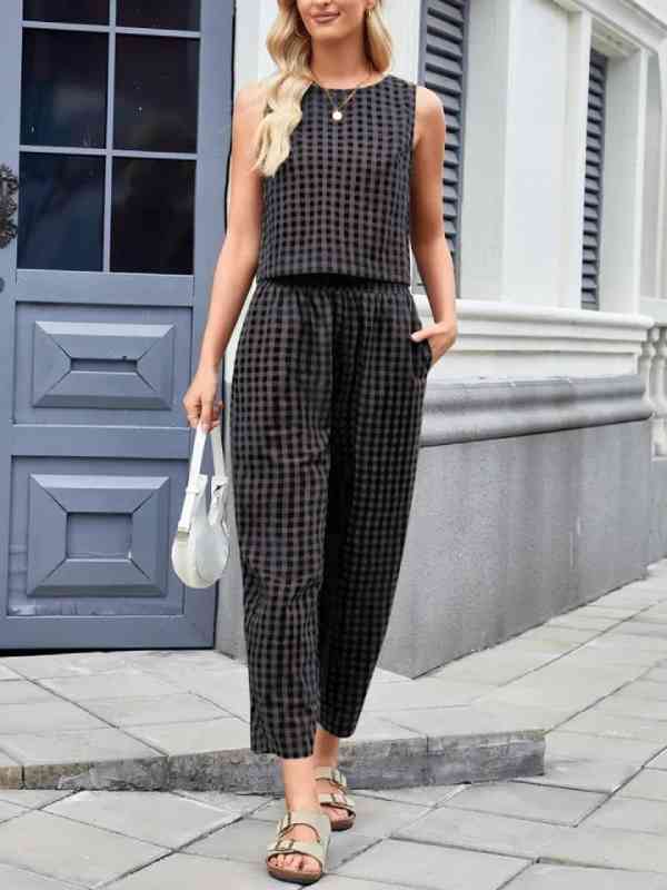 HOT SALE Women's Gingham Sleeveless Tank Top & Barrel Pants Set