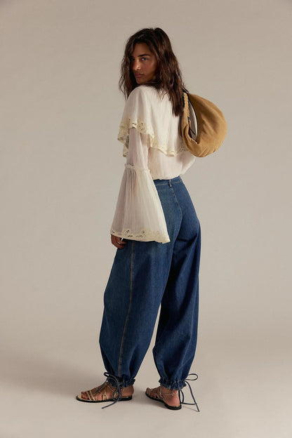Retro mid-rise pleated loose-fitting tapered jeans