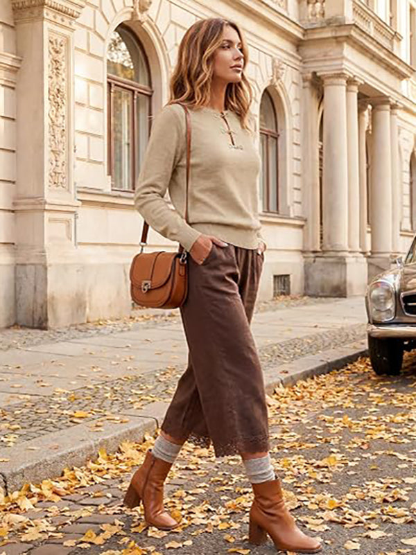 Women's Autumn Lightweight Casual Horsebit Collar Sweater