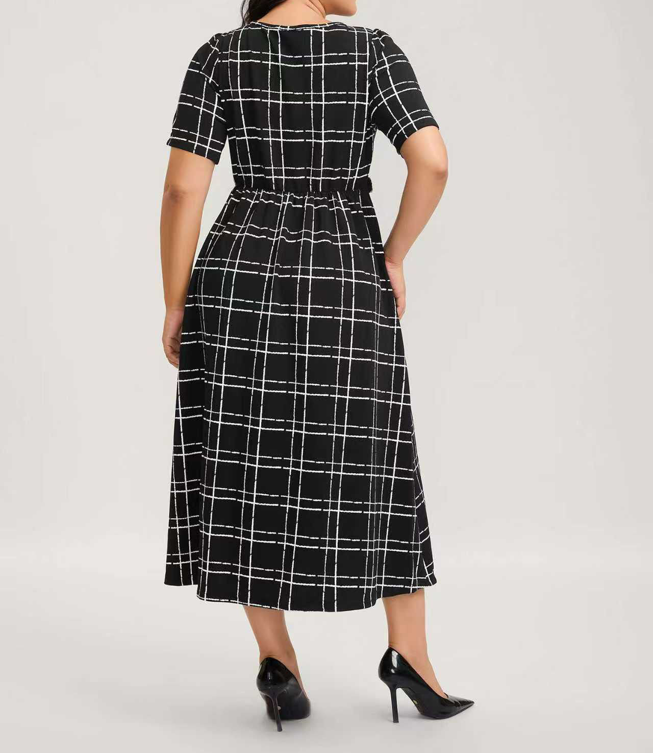 Plus Size Plaid Midi Dress