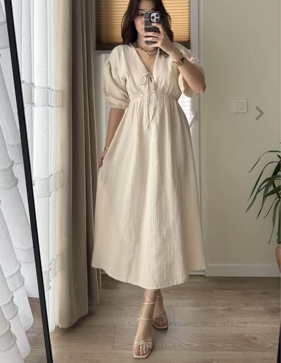 Solid color V-neck puff sleeve short-sleeved slimming A-line dress（BUY 2 FREE SHIPPING)