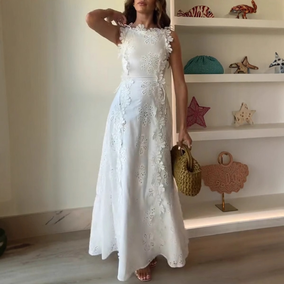 HOT SALE-Women's Lace Embroidery Sleeveless Maxi Dress