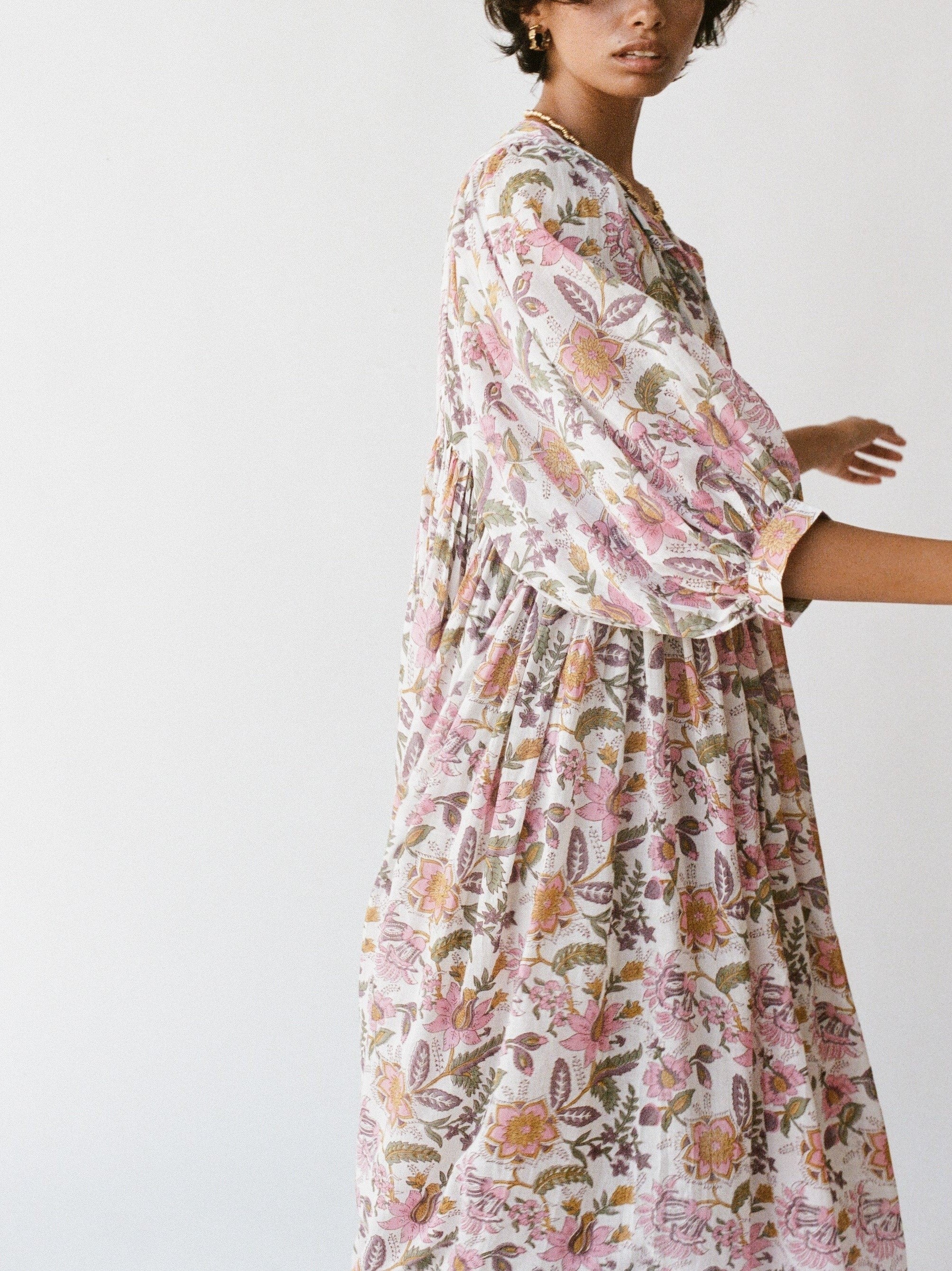 Women's Romantic Floral Lantern Sleeve Flowy Maxi Dress